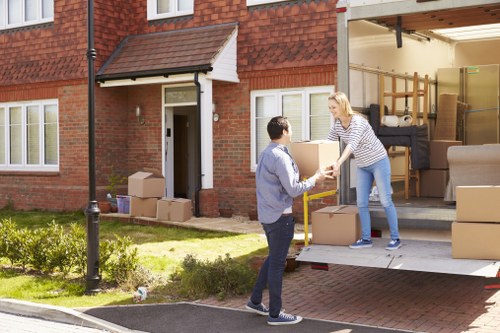Packing and loading support for a Streatham house move
